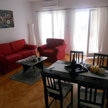 Appartement In With Scenic Roof Terrace *
