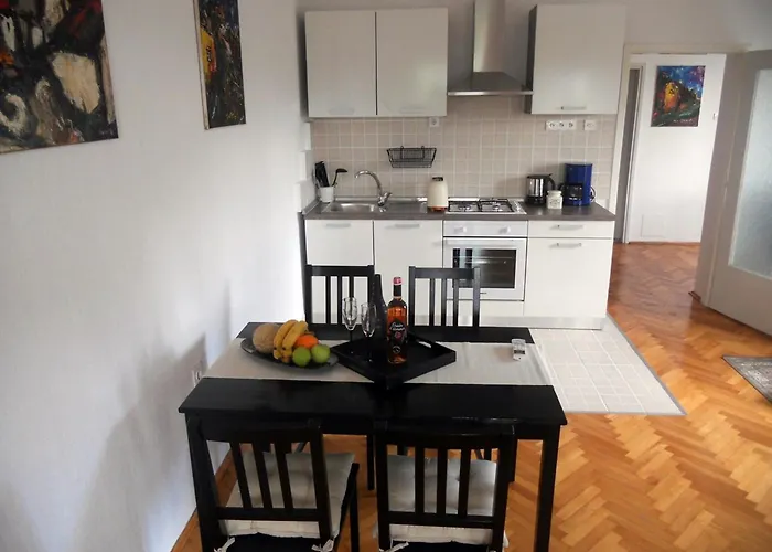 In With Scenic Roof Terrace Apartman Matulji